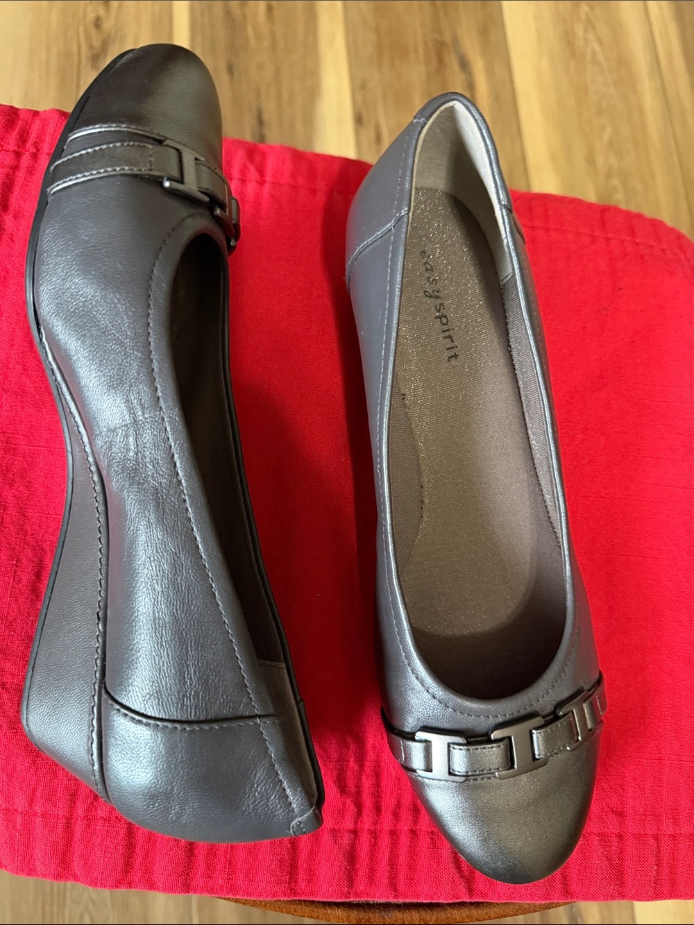 easy Spirit Gray Leather Slip-On Flats # 8